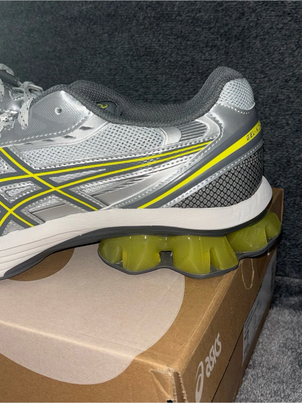 ASICS Glacier Gray / Gel-Kinetic Fluent / Men’s 11 NWT